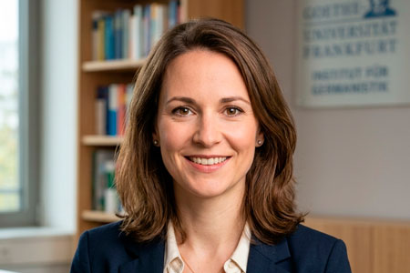 Dr. Laura Steinbach